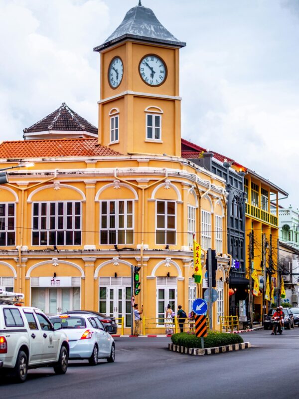 explore-bangkok-with-private-transfers-and-taxis-pexels-michaelrafaelphotography-5557986