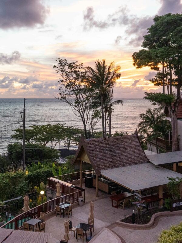 explore-bangkok-with-private-transfers-and-taxis-pexels-navlakha-30588145