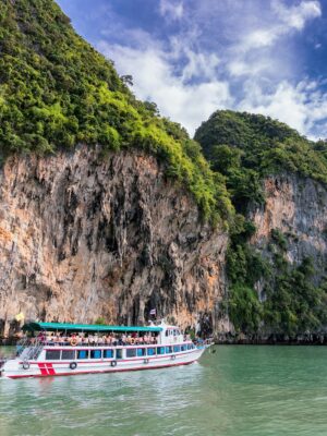 explore-bangkok-with-private-transfers-and-taxis-pexels-pixabay-358229